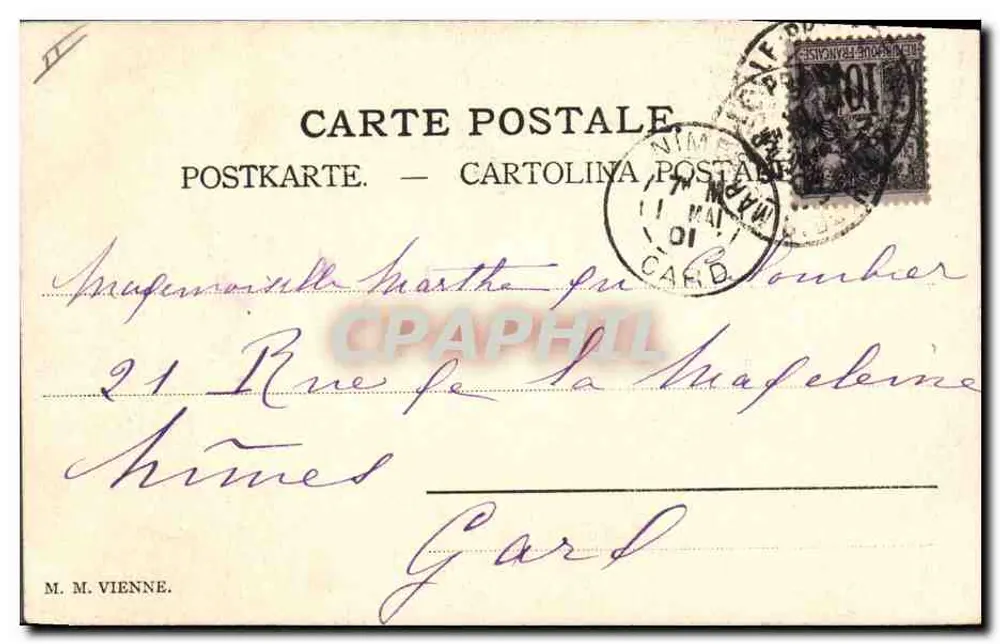 Junge Frau im rosa Kleid und Blumenkranz — Verleger M. M. Vienne, Nîmes - Rückseite