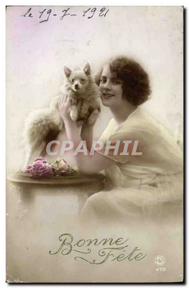 Jovem mulher com cachorro — Boa Festa — PC 479 - Frente