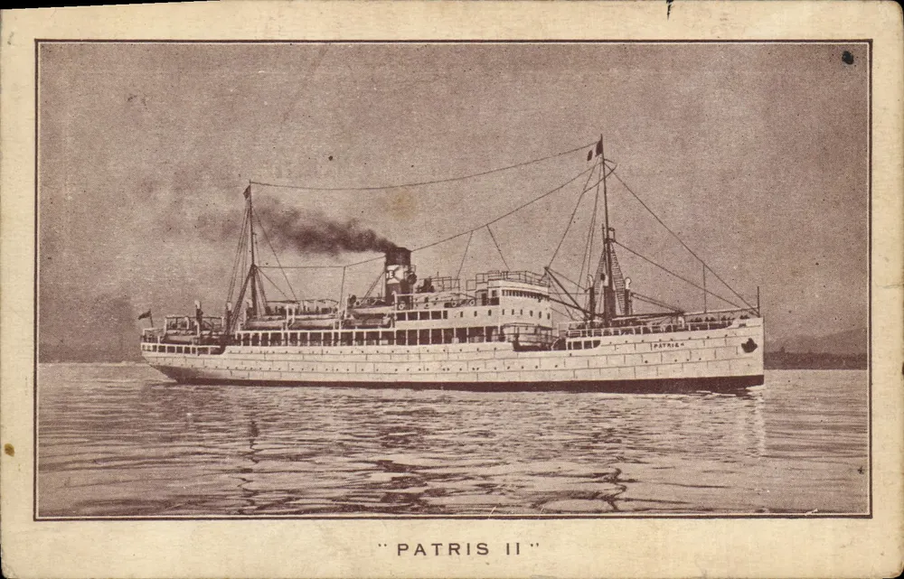 O navio de passageiros "PATRIS II" — Editor desconhecido, número de série não visível - Frente