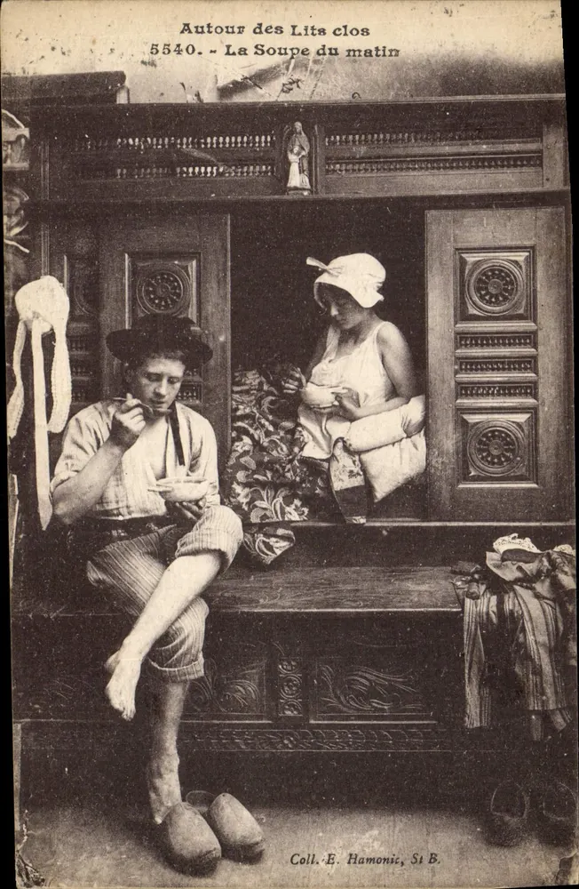 Um die Lita Clos — Frühstück — Sammlung E. Hamonic, St B. - Vorderseite