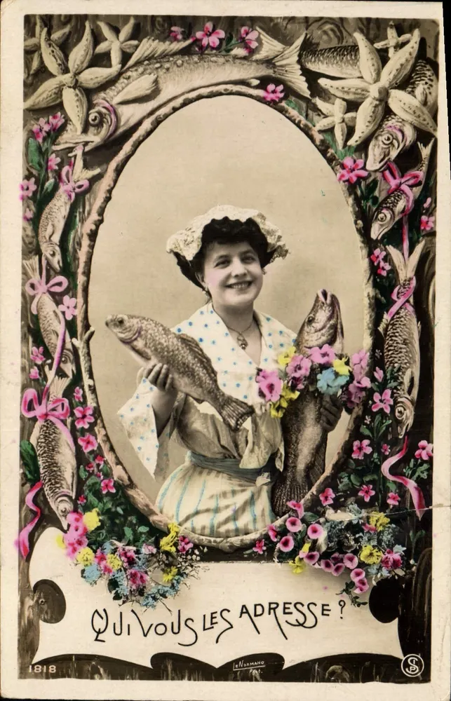 Frau mit zwei Fischen — Wer schickt sie Ihnen? — Le Normano, n° 1818 - Vorderseite