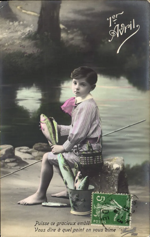 Enfant pêcheur — scène de rivage avec seau de poissons — éditeur Taurilli, n° 1222 - Vorderseite