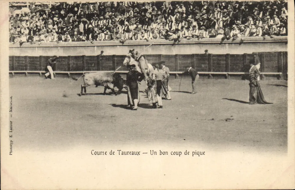Stierkampf — Ein guter Stoß — Phototypie E. Lacour — Marseille - Vorderseite