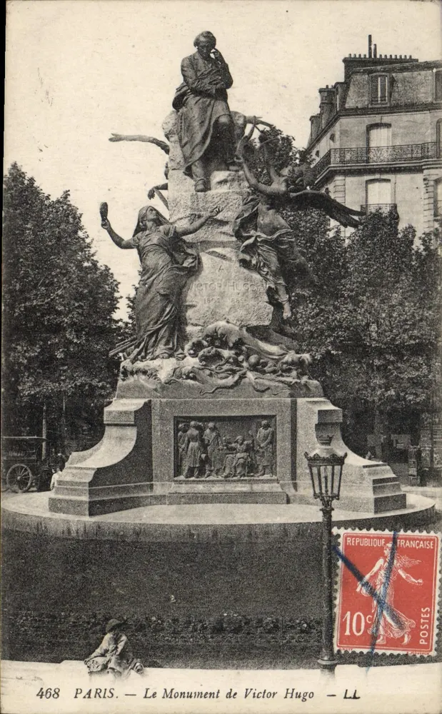 Paris — O Monumento de Victor Hugo — editor Lévy Frères & Cie, n° 468 - Frente