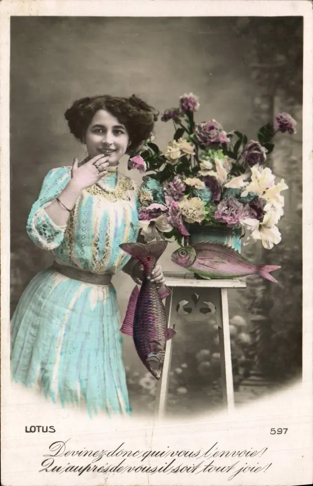 Junge Frau mit Fischen und Blumenbouquet — LOTUS, n°597 - Vorderseite