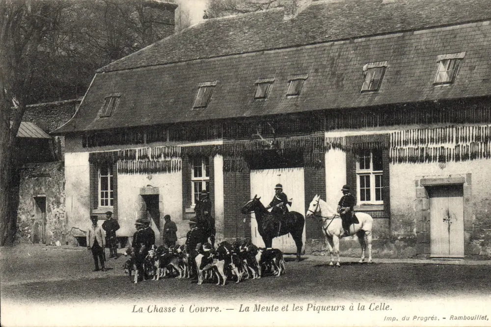 A Caça à Courre — A Matilha e os Picadores na Celle — Imp. do Progresso, Rambouillet - Frente