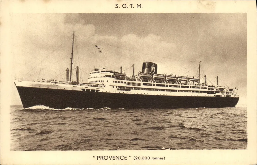 O navio de passageiros "Provence" — 20.000 toneladas — editor S.G.T.M. - Frente