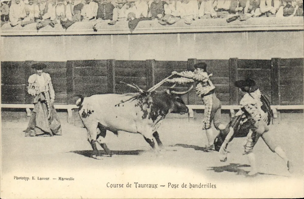 Corrida di toreri — Posizione delle banderillas — Fototip. E. Lacour — Marsiglia - Recto