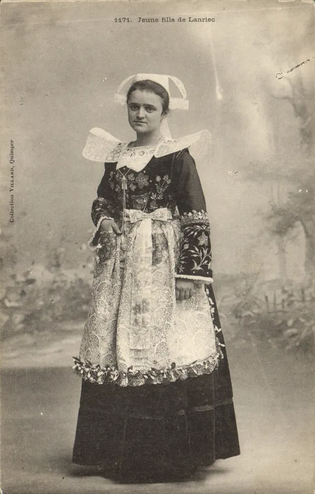 Menina de Lanrieuc — Lanrieuc, Finistère — Coleção Villard, Quimper, n° 1171 - Frente
