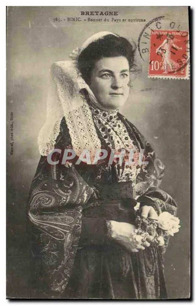 Mulher em traje bretão - Binic - Manuel, fot. - Duf - Frente