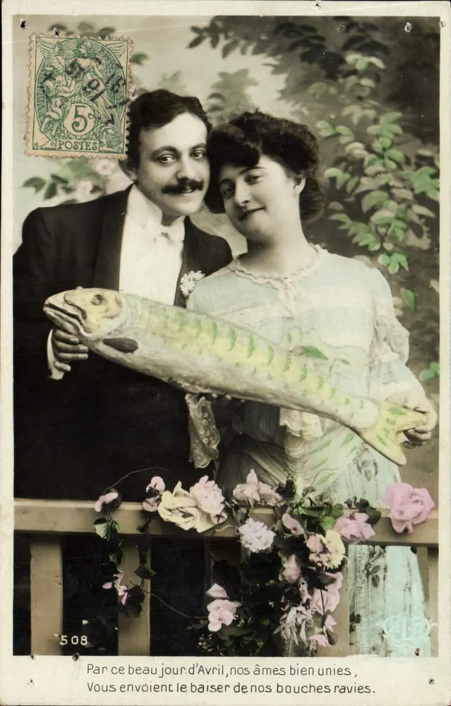 Paar mit einem Fisch — Gartenszene mit Rosen — Verlag '508' und 5c grüner Briefstempel - Vorderseite