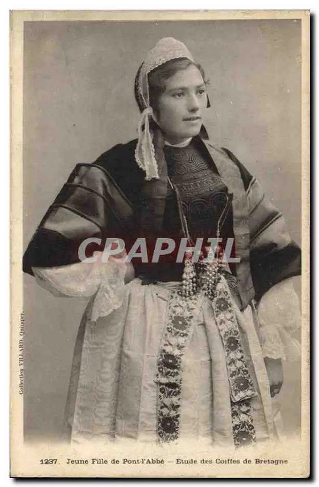 Menina Jovem de Pont-l'Abbé — Estudo dos Lenços de Bretanha — Coleção YLLA.BD, Quimper, n°1237 - Frente