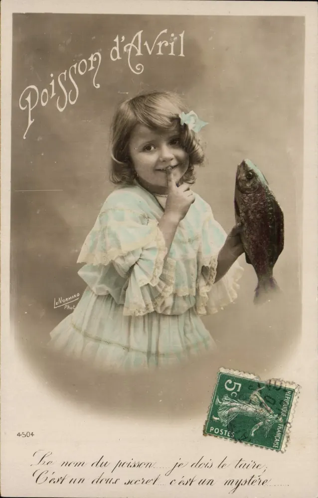 April-Fisch — Kind mit einem Fisch — LeNormand Phot. - Vorderseite