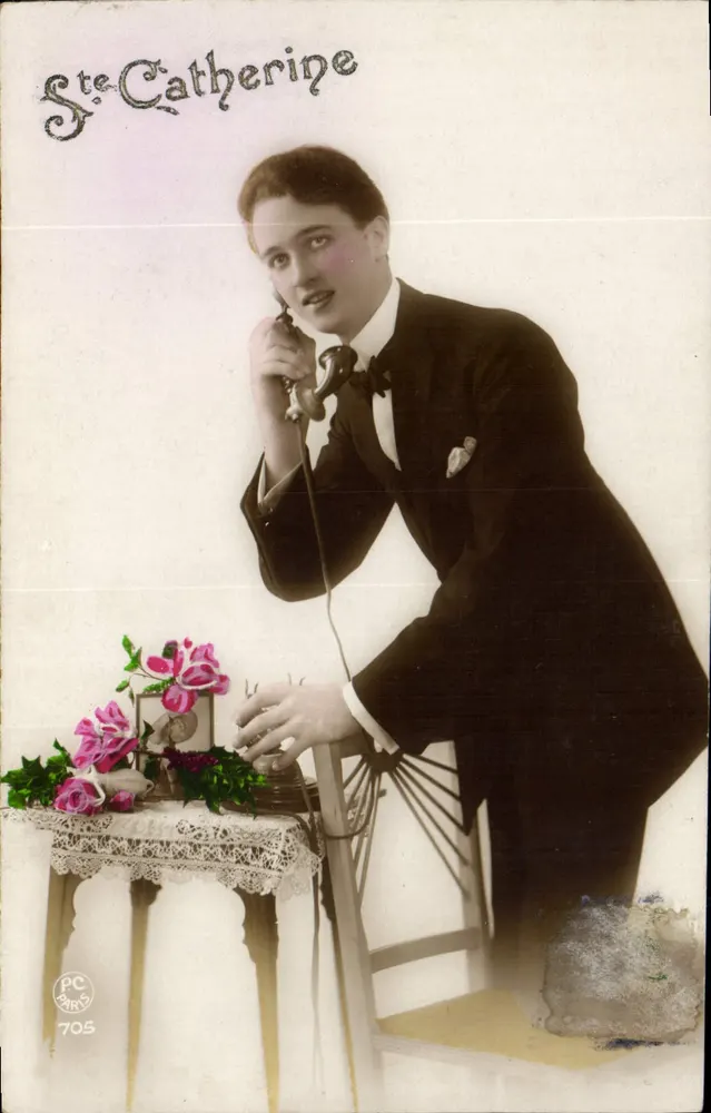 Junge Mann in Abendkleidung — telefoniert — Verleger Sté Catherine, Nr. 705 - Vorderseite