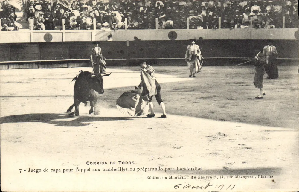 Corrida de toros — Juego de capa für den Aufruf zu den Banderillas — Ausgabe vom Geschäft: Au Souvenir, 14, rue Mazagran, Biarritz - Vorderseite