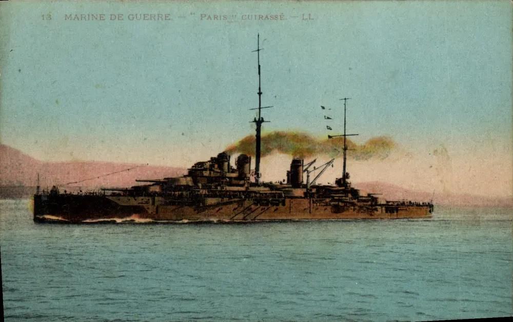 Marinha de guerra — "Paris" encouraçado — LL - Frente