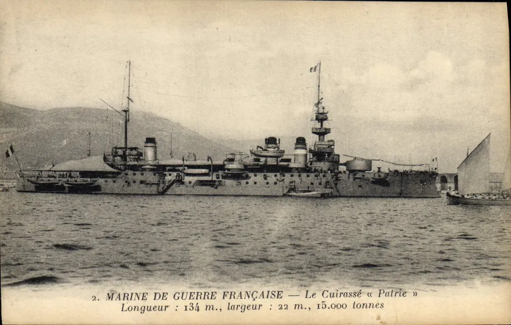 Französische Marine — Der Panzerkreuzer « Patrie » — 134 m, 22 m, 15.000 Tonnen - Vorderseite