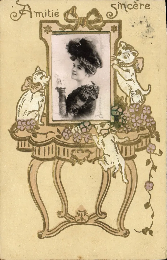 Frau mit Hut — Dekorative Ansichtskarte mit Katzen — Verleger S. H. C. (Photochrom) - Vorderseite