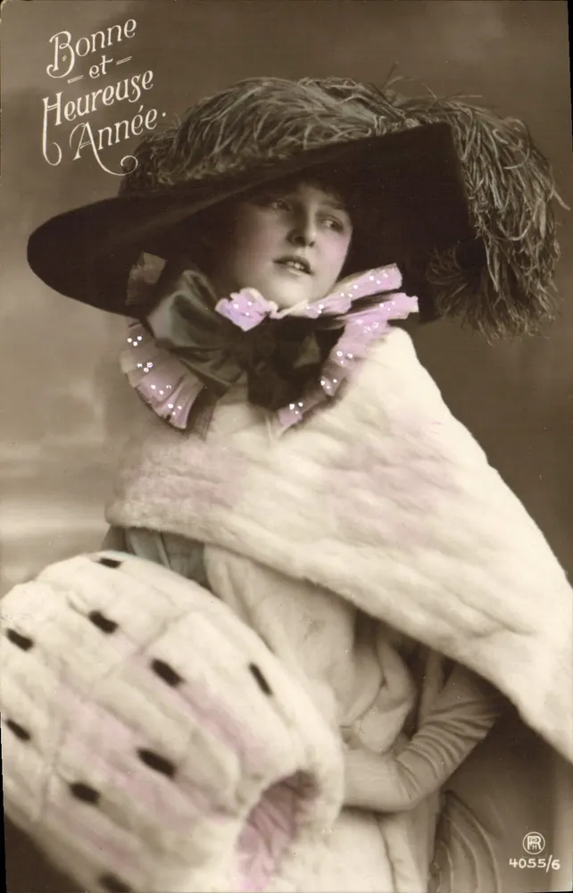 Junge Frau mit Hut aus Federn — Frohe Weihnachten — Fotograf RR n°4055/6 - Vorderseite