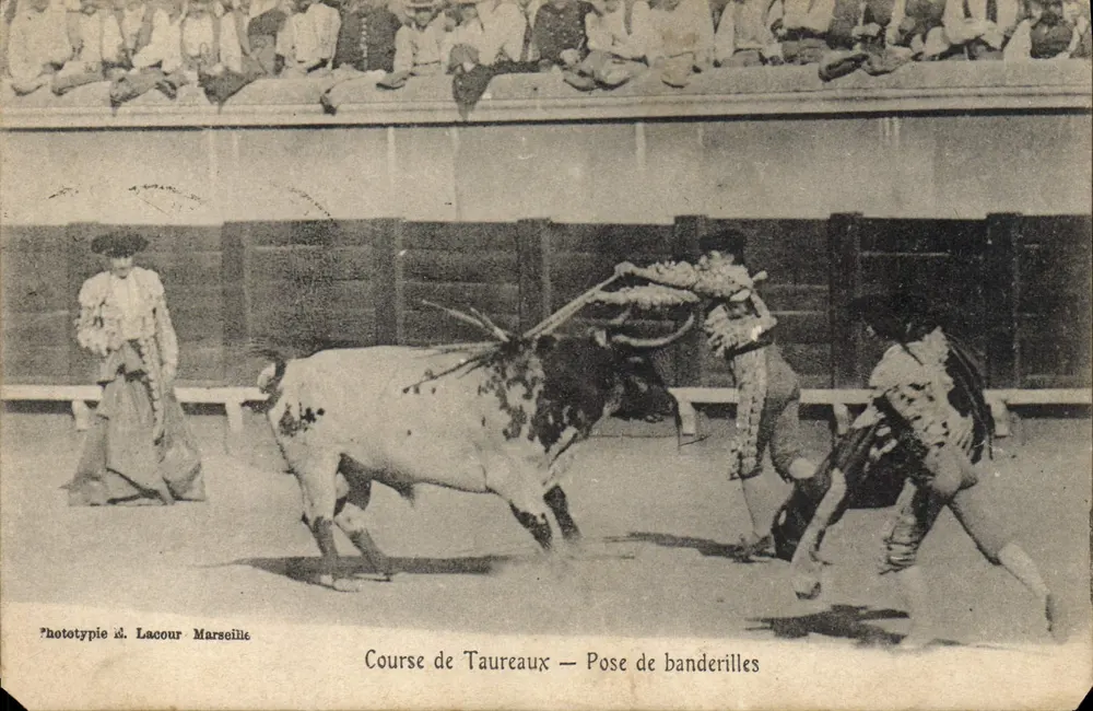 Course de Taureaux — Pose de banderilles — Phototypie id. Lacour Marseille - Frente