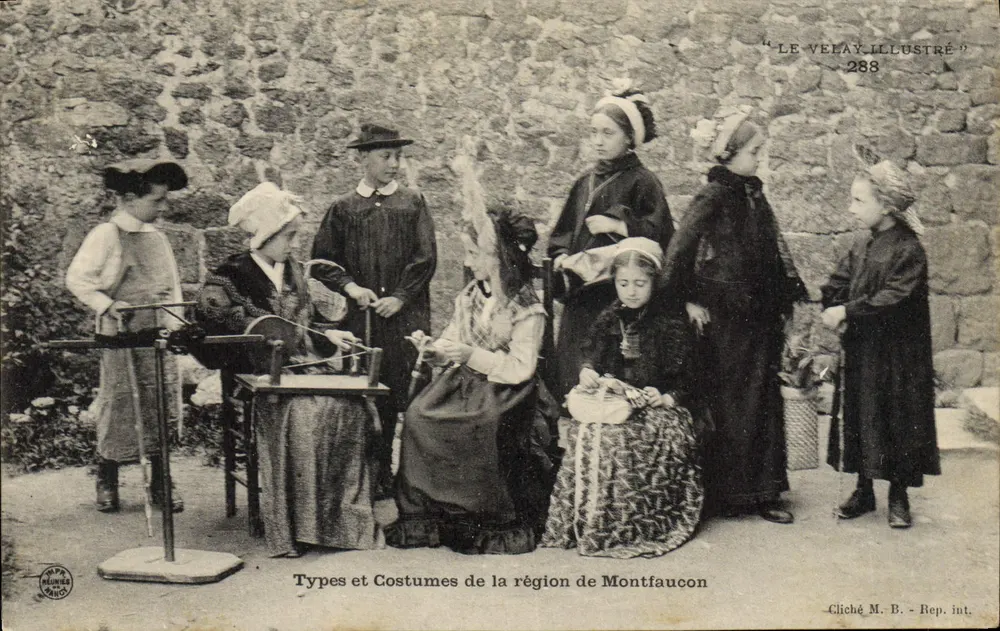 Typen und Trachten der Region Montfaucon — Montfaucon, Velay — "LE VELAY ILLUSTRÉ" n°288, Foto von M.B. - Rep. int. - Vorderseite