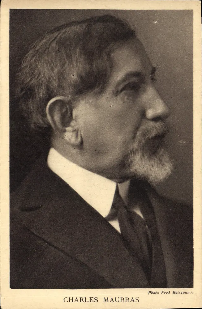 Charles Maurras — retrato de busto — Photo Fred Boissonnas - Frente