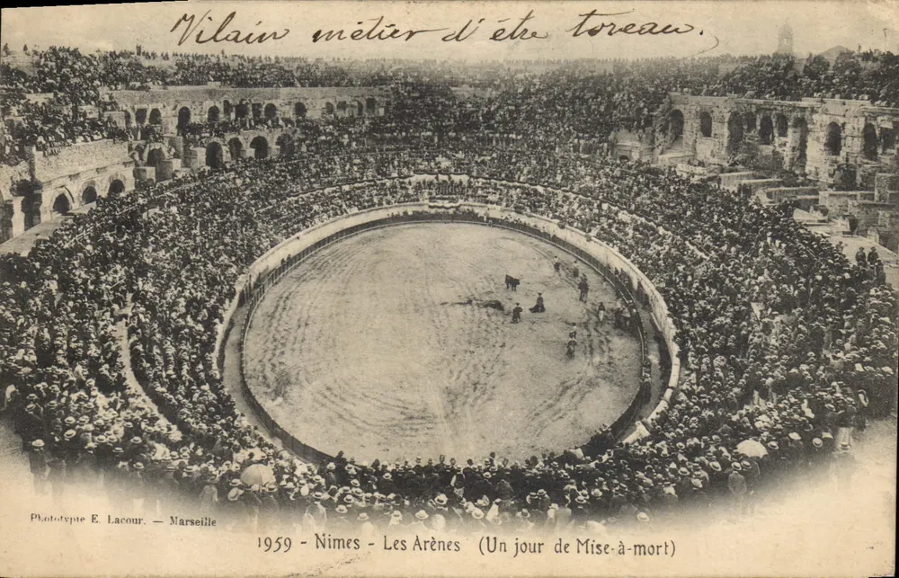Nîmes - Die Arenen — Ein Tag des Stierkampfs — Phototypie E. Lacour - Marseille - Vorderseite