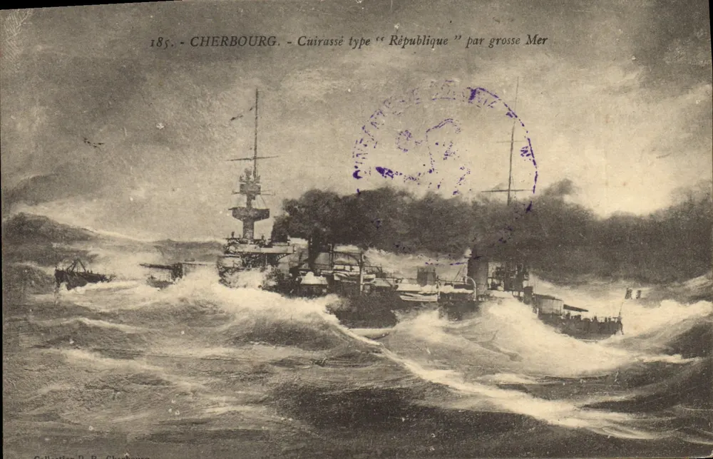 Cherbourg - Panzerkreuzer vom Typ "République" auf stürmischem Meer — Sammlung P. B. Charleure - Vorderseite