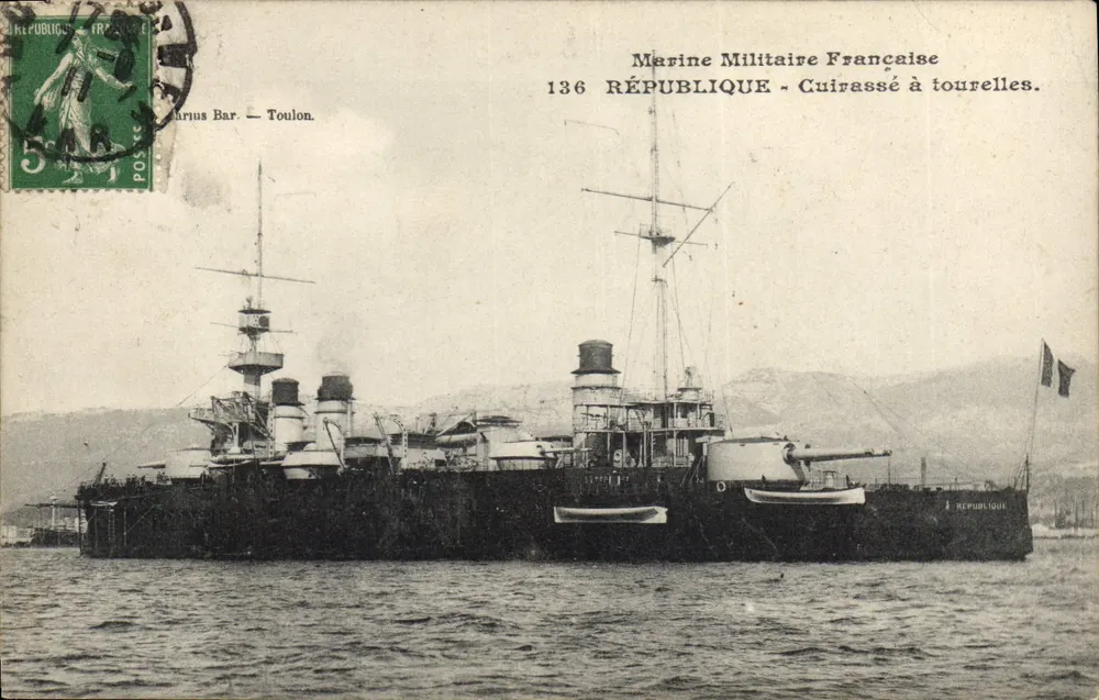 Kriegsschiff République — Toulon — Verleger Marius Bar. - Vorderseite