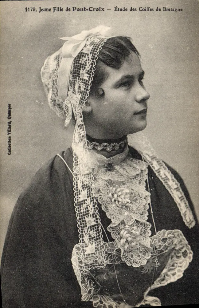 Jovem Menina de Pont-Croix — Estudo dos Lenços de Bretanha — Coleção Villiard, Quimper - Frente