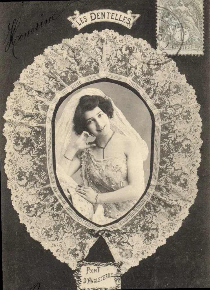 Frau in Seidenkleid — Die Spitzen — Phototypie A. Bezigerot, Nancy - Vorderseite