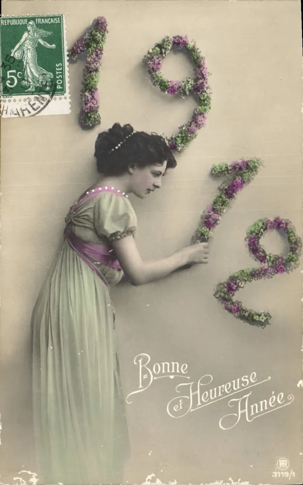 Frau in grünem Kleid — 1919 — Verlag PR, Nr. 3119/1 - Vorderseite