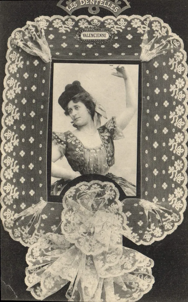Valencienne — danseuse dans un cadre de dentelle — Les Dentelles, éditée par Phototypie A. Burgorul & Cie, Nancy - Frente