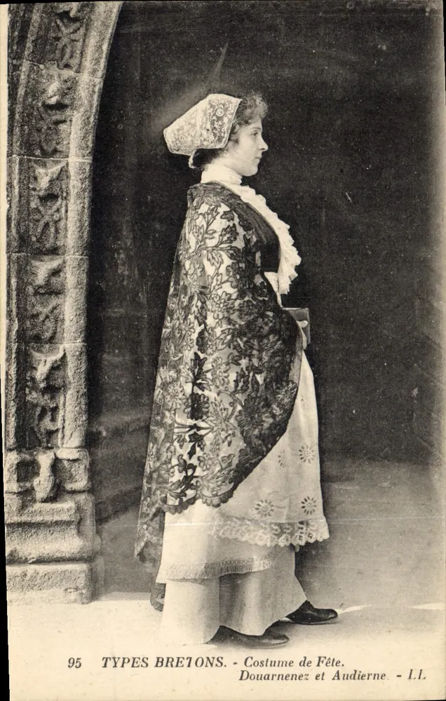 Festkleidung - Douarnenez und Audierne - L.L. - N°95 - Vorderseite