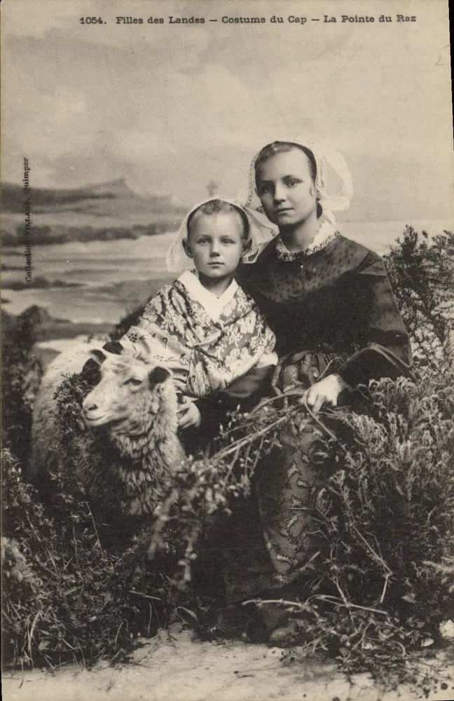 Mädchen der Landes — Kleidung des Cap — La Pointe du Raz — Sammlung Vazza, Quimper - Vorderseite