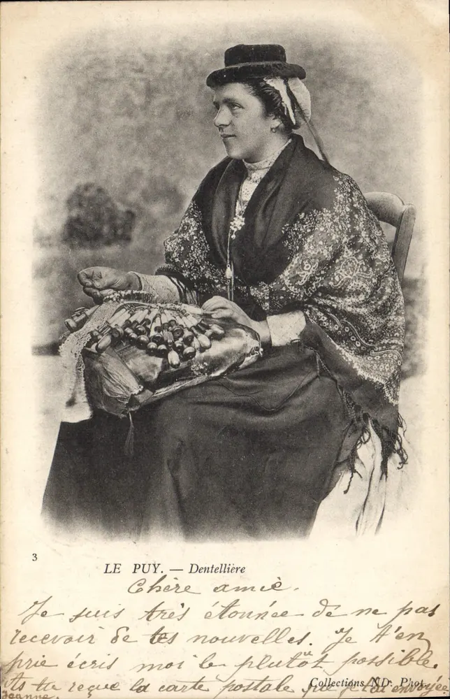 Le Puy — Dentellière — Collections N.D. Fot. n°3 - Frente