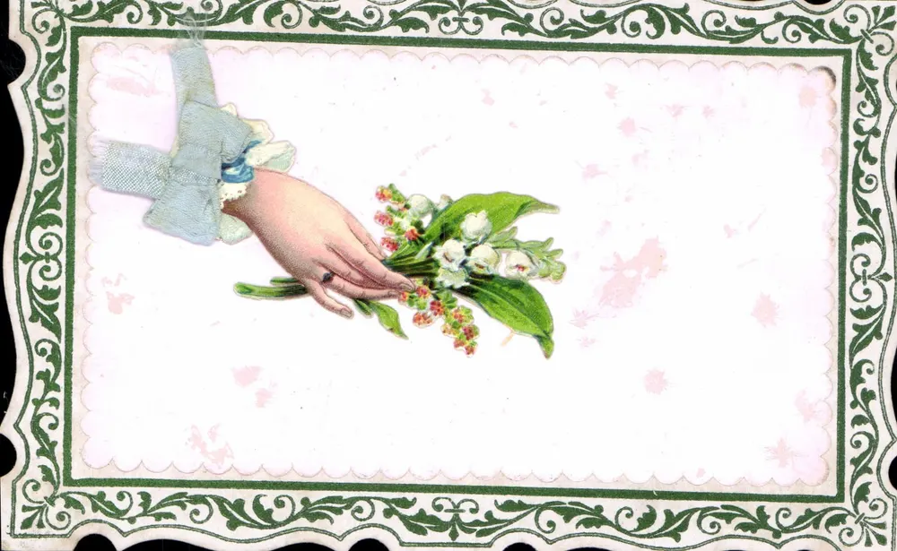 Mão oferecendo um buquê de flores de maio — editor não visível, número de série ilegível - Frente