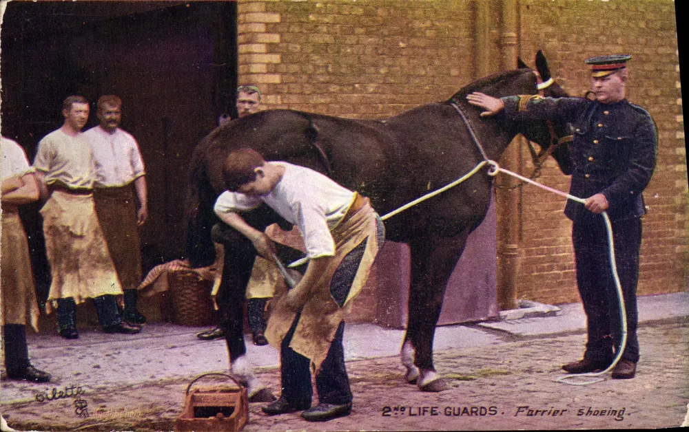 2. Life Guards — Schmiede arbeitet — Ollette & Son - Vorderseite