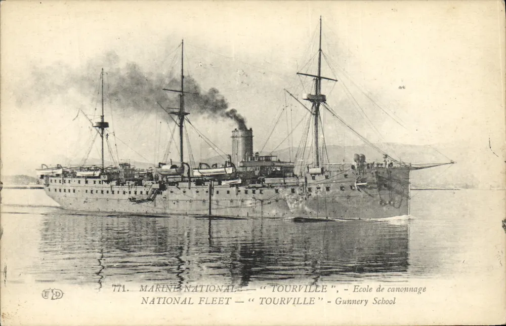 Schiff der Marine — "Tourville" — Schule für Schießtechnik - Vorderseite