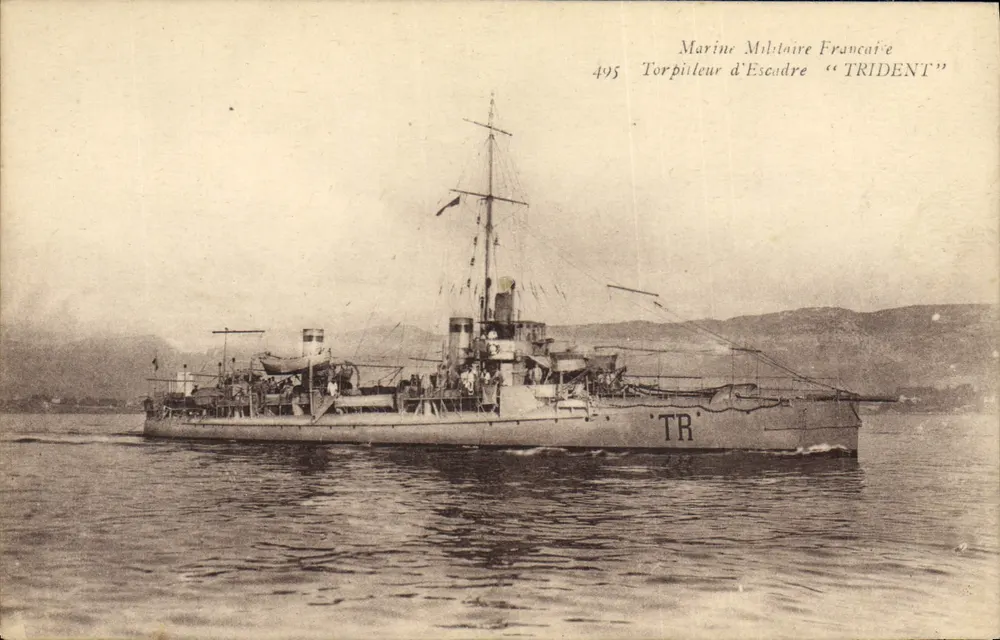 Torpilleiro de Escadra "TRIDENT" — Marinha Militar Francesa — n°495 - Frente