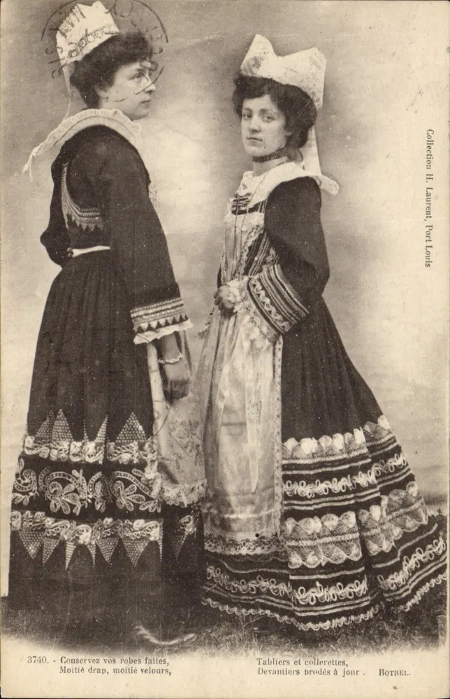 Duas mulheres em trajes tradicionais — Coleção H. Laurent, Port Louis — n° 3740 - Frente