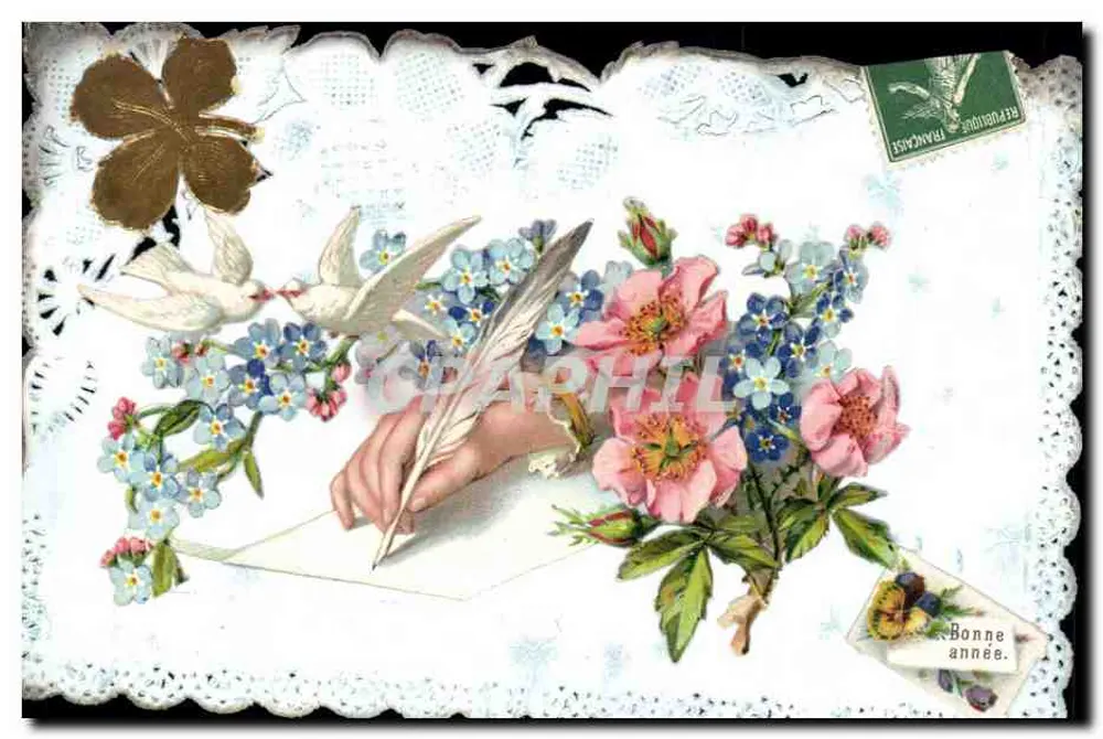 Ano Novo — mão segurando uma caneta entre flores e pombas — editor não visível - Frente