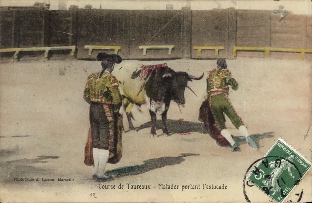 Stierkampf - Matador, der die Estocade ausführt — Phototypie d. Lacour Marseille — n°12 - Vorderseite