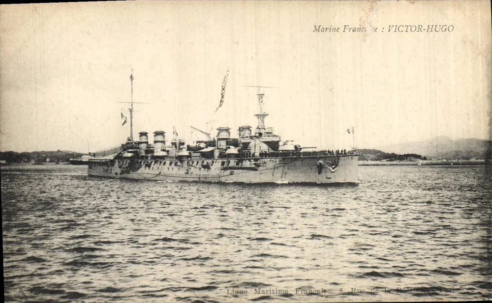 Cruiser da Marinha Francesa: VICTOR-HUGO — Edição L.F.F. — Toulon - Frente