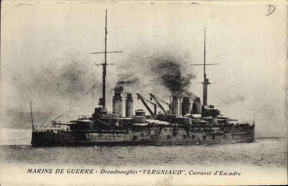 Kriegsflotte - Dreadnoughts "VERGNIAUD", Schlachtschiff der Flotte — Edition Moulet et Route, Marseille - Vorderseite