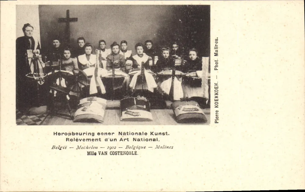 Wiederbelebung eines Nationalen Künsts — Mechelen — 1902 — Mlle VAN COSTENOBLE - Vorderseite