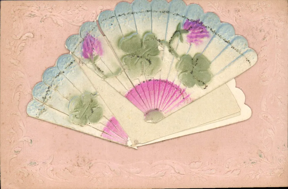Decoratief ventilator met bloemen en klaverbladeren — uitgever niet zichtbaar — serie-nummer niet zichtbaar - Voorkant