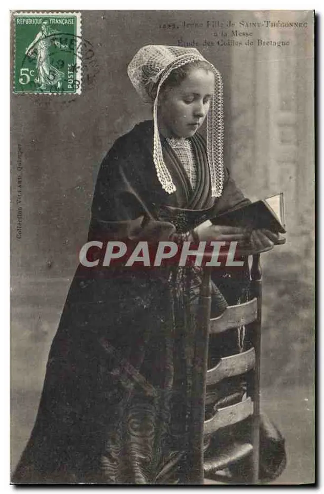 Junge Frau aus Saint-Thégonnec während der Messe — Band der Bretonischen Schleier — Collectio TILLAND, Quimper - Vorderseite