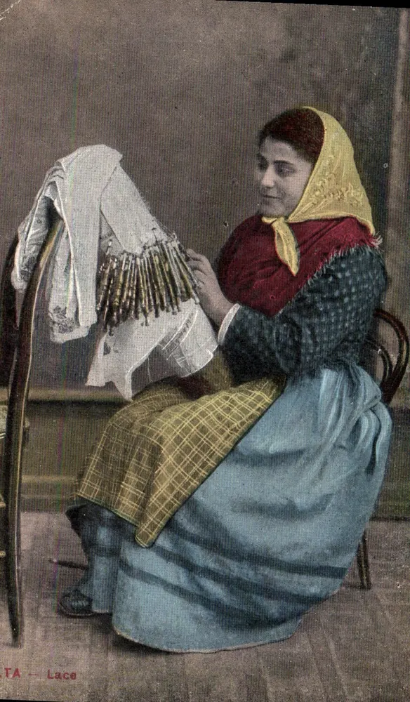 Femme cousant du dentelle — scène intérieure — éditeur TA — n° de série non visible - Frente