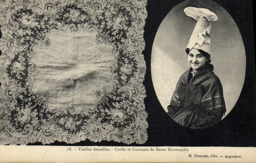 Alte Spitze — Kopfbedeckung und Kleidung der unteren Normandie — E. Roussel, Verlag — Argentan - Vorderseite